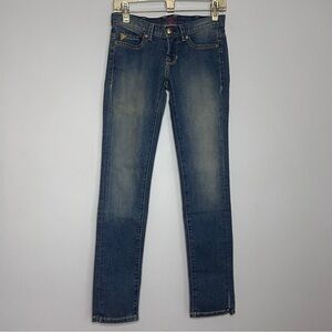 2b bebe Blue Skinny Kitty Jeans with Butterfly Embroidery Rear Pockets Size 25